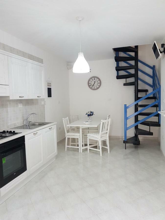 Casa Vacanza La Conchiglia Villa โมโนโปลี ภายนอก รูปภาพ